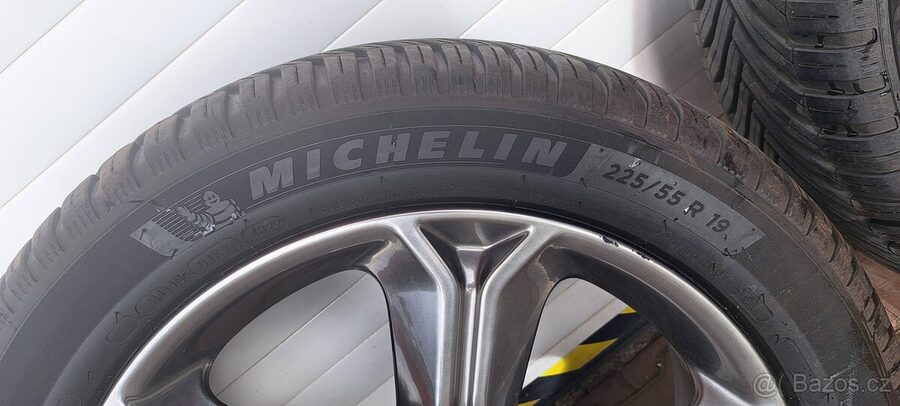 Fiat Freemont Cross – kola 19″ s pneu Michelin – sada 58 – fotografie 4 z 7