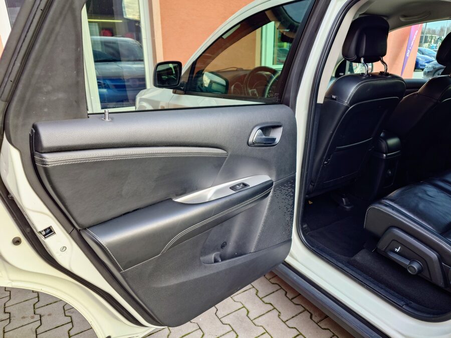 Fiat Freemont 2.0 Multijet Lounge 125kW – fotografie 17 z 26