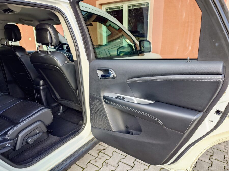 Fiat Freemont 2.0 Multijet Lounge 125kW – fotografie 19 z 26