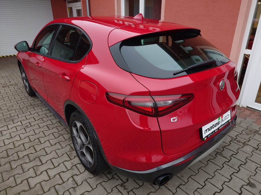 Alfa Romeo Stelvio 2.0 Ti 206 kW – fotografie 3 z 27