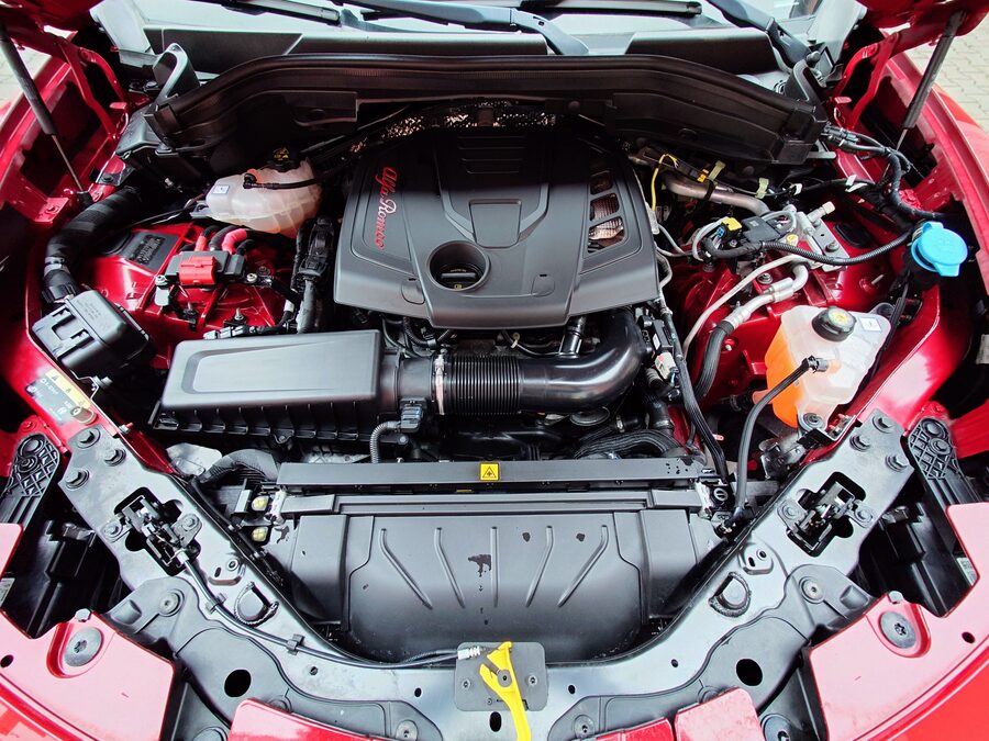 Alfa Romeo Stelvio 2.0 Ti 206 kW – fotografie 9 z 27