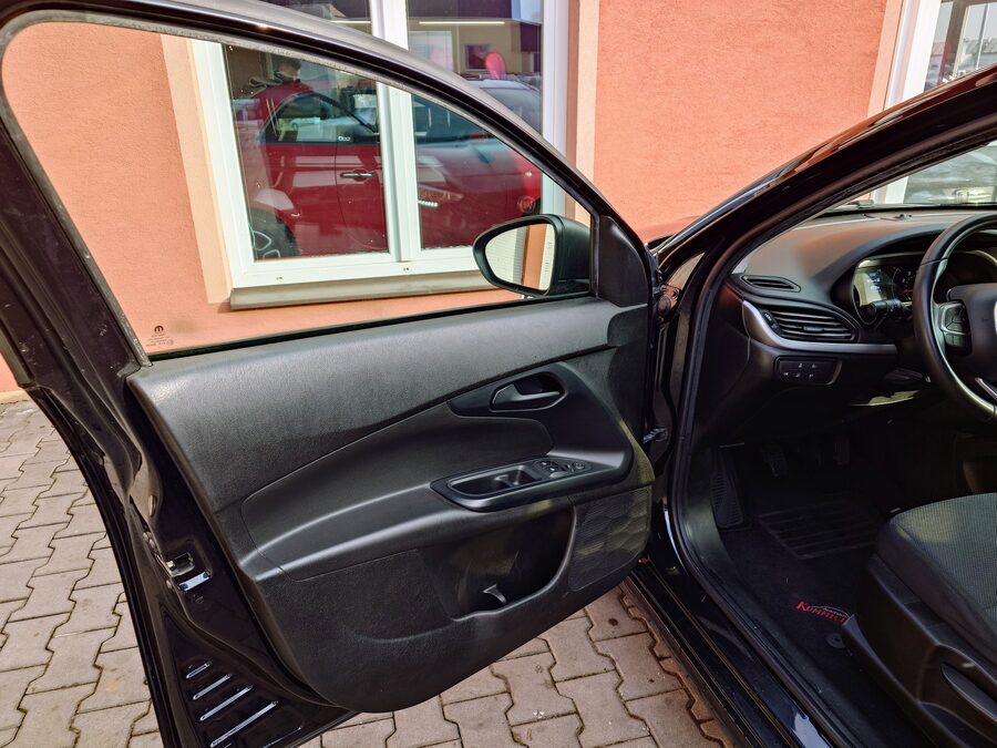 Fiat Tipo 1.4 Street 70kW – fotografie 13 z 27
