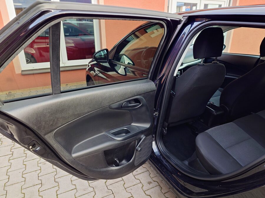 Fiat Tipo 1.4 Street 70kW – fotografie 17 z 27