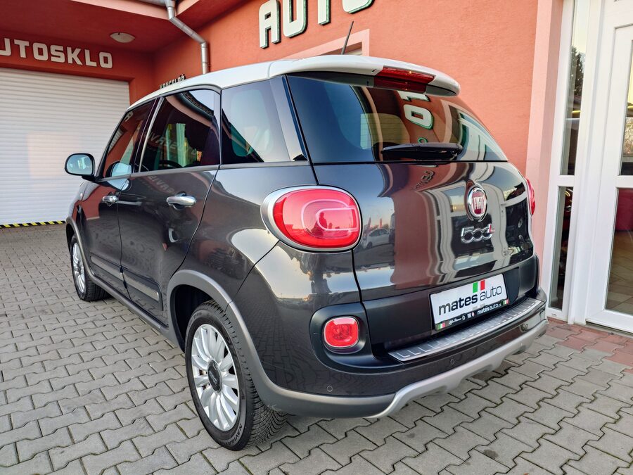 Fiat 500L 1.4 Trekking 88kW – fotografie 3 z 27