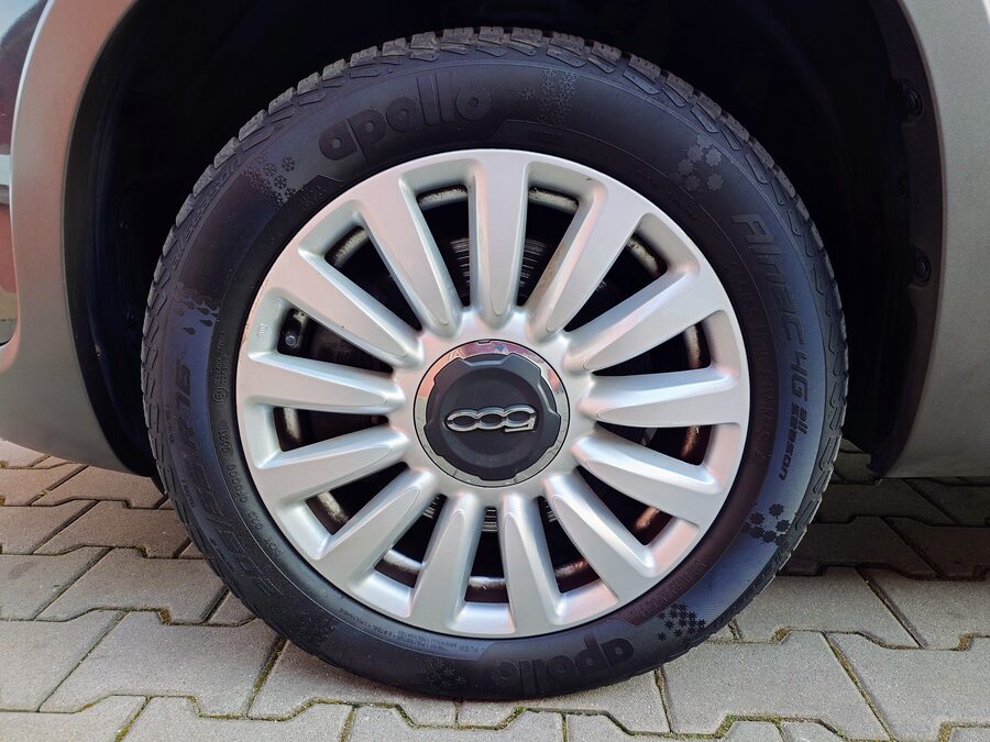 Fiat 500L 1.4 Trekking 88kW – fotografie 21 z 27
