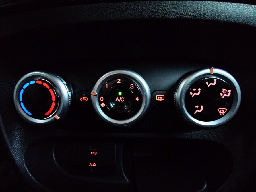 Fiat 500L 1.4 Trekking 88kW – fotografie 22 z 27