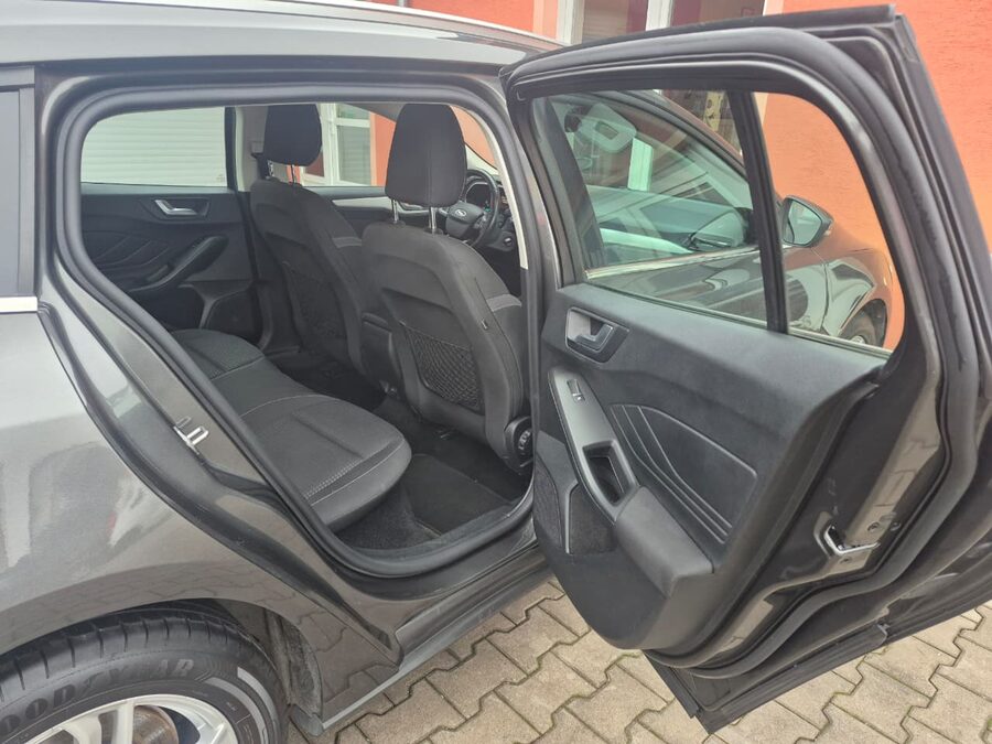 Ford Focus 1.5 Diesel 88kW - TDCi – fotografie 18 z 27