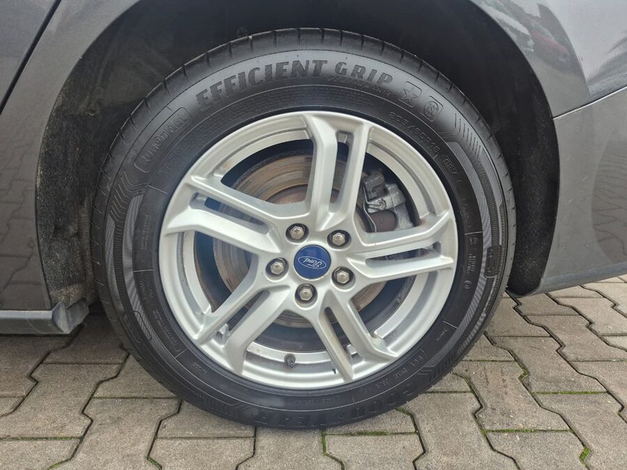 Ford Focus 1.5 Diesel 88kW - TDCi – fotografie 21 z 27