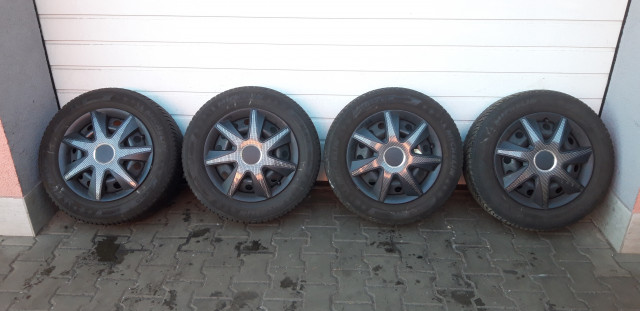 Fotogalerie Fiat Sedici zimní sada R16 s pneu Michelin