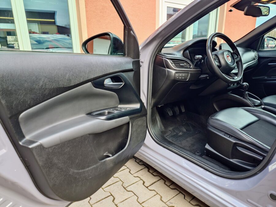Fiat Tipo 1.4 TURBO S-Design 88 kW Grigio Metropoli – fotografie 12 z 25