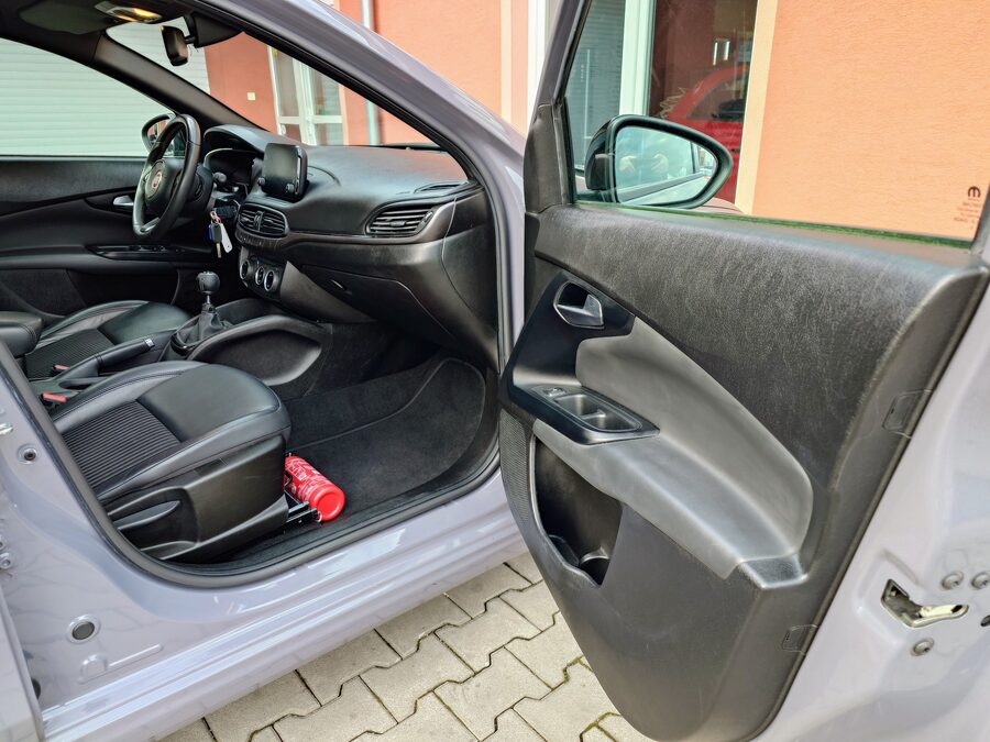 Fiat Tipo 1.4 TURBO S-Design 88 kW Grigio Metropoli – fotografie 14 z 25