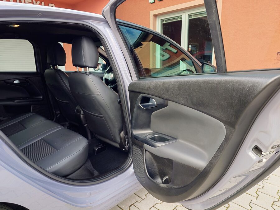 Fiat Tipo 1.4 TURBO S-Design 88 kW Grigio Metropoli – fotografie 18 z 25