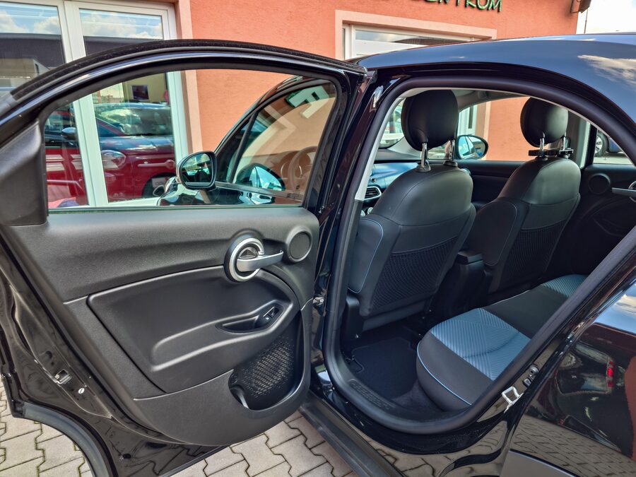 Fiat 500X 1.4 MultiAir 100 kW - Edice Mirror – fotografie 16 z 26