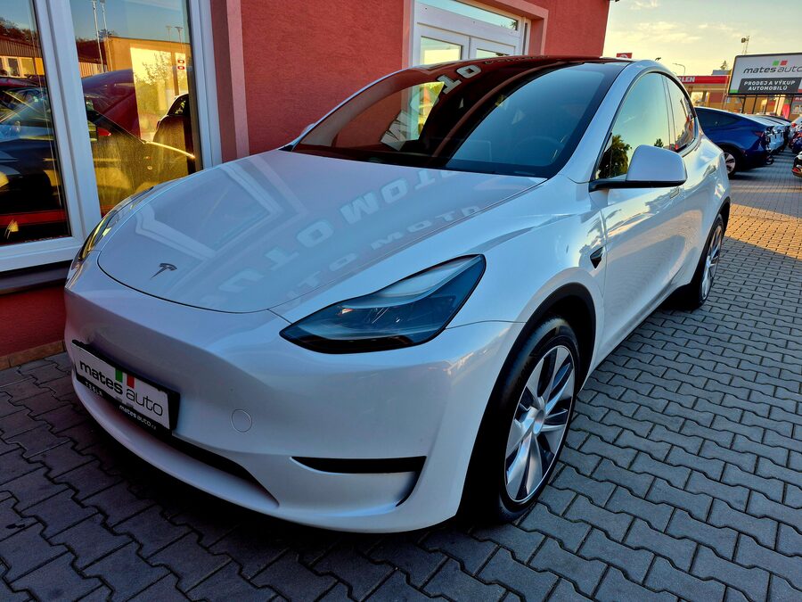 Tesla Model Y Standard Range Plus 235 kW TAŽNÉ, 2023