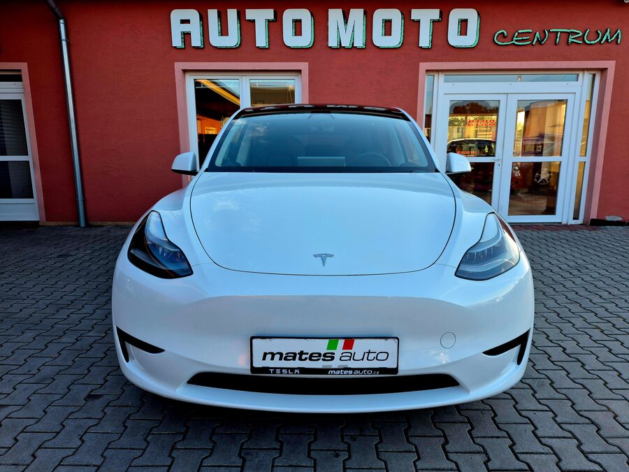 Tesla Model Y Standard Range Plus 235 kW – fotografie 8 z 28