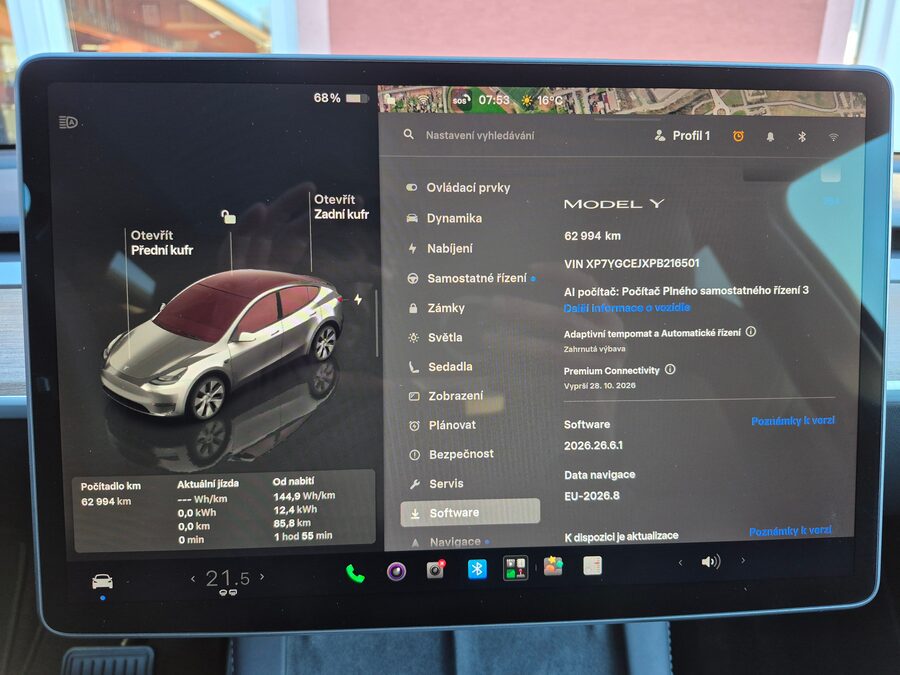 Tesla Model Y Standard Range Plus 235 kW – fotografie 23 z 28