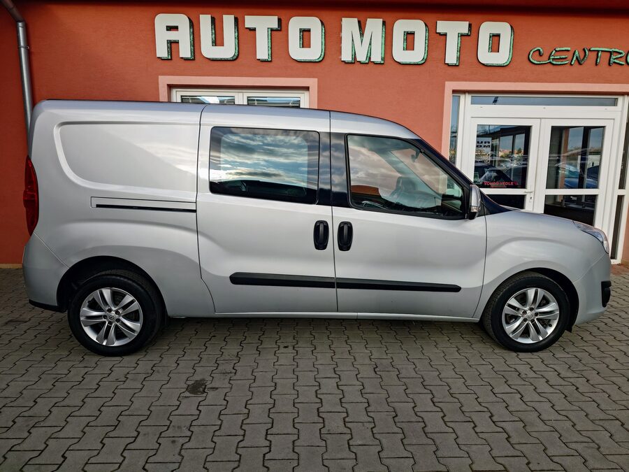 Opel Combo 1.6 CDTI 77 kW – fotografie 5 z 23
