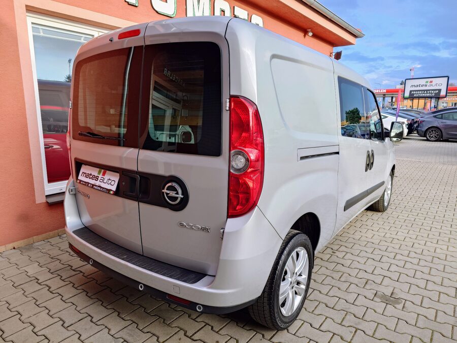 Opel Combo 1.6 CDTI 77 kW – fotografie 6 z 23