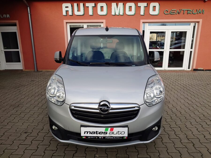 Opel Combo 1.6 CDTI 77 kW – fotografie 7 z 23