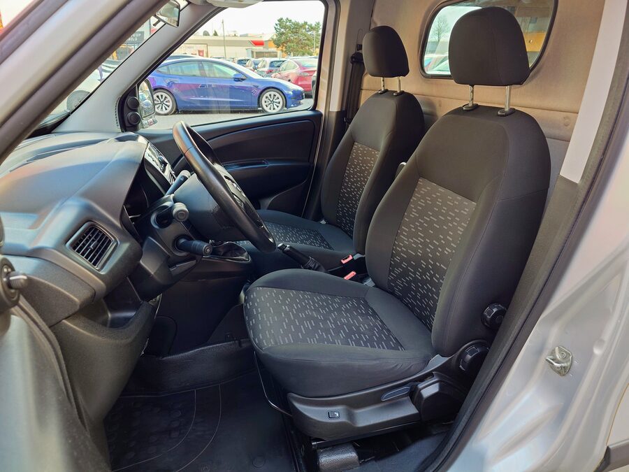 Opel Combo 1.6 CDTI 77 kW – fotografie 10 z 23