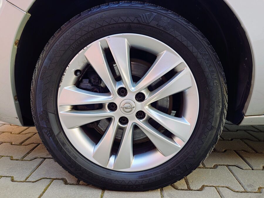 Opel Combo 1.6 CDTI 77 kW – fotografie 20 z 23