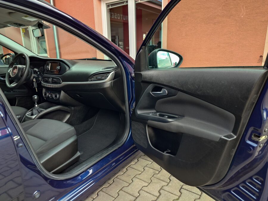 Fiat Tipo 1.4 Fire 70 kW - POP – fotografie 20 z 26