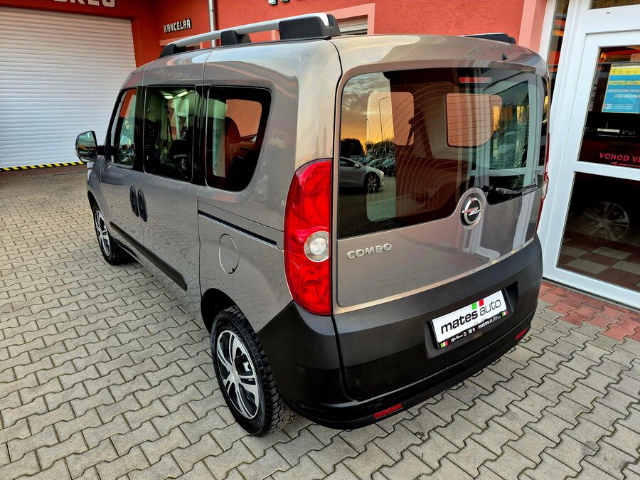 Opel Combo 1.4 70 kW Selection L1H1 N1 – fotografie 3 z 23