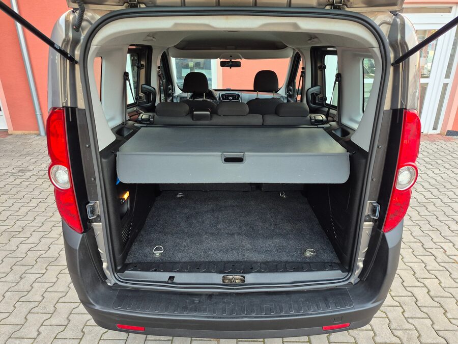 Opel Combo 1.4 70 kW Selection L1H1 N1 – fotografie 10 z 23