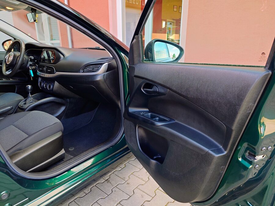 Fiat Tipo 1.4 Street 70 kW – fotografie 14 z 26