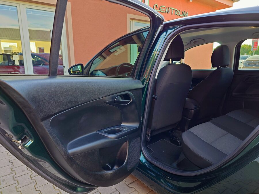 Fiat Tipo 1.4 Street 70 kW – fotografie 16 z 26