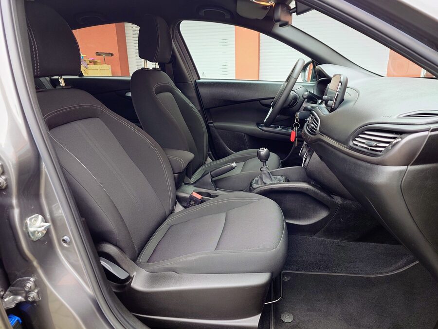 Fiat Tipo Elysia 1.4 70 kW – fotografie 12 z 25