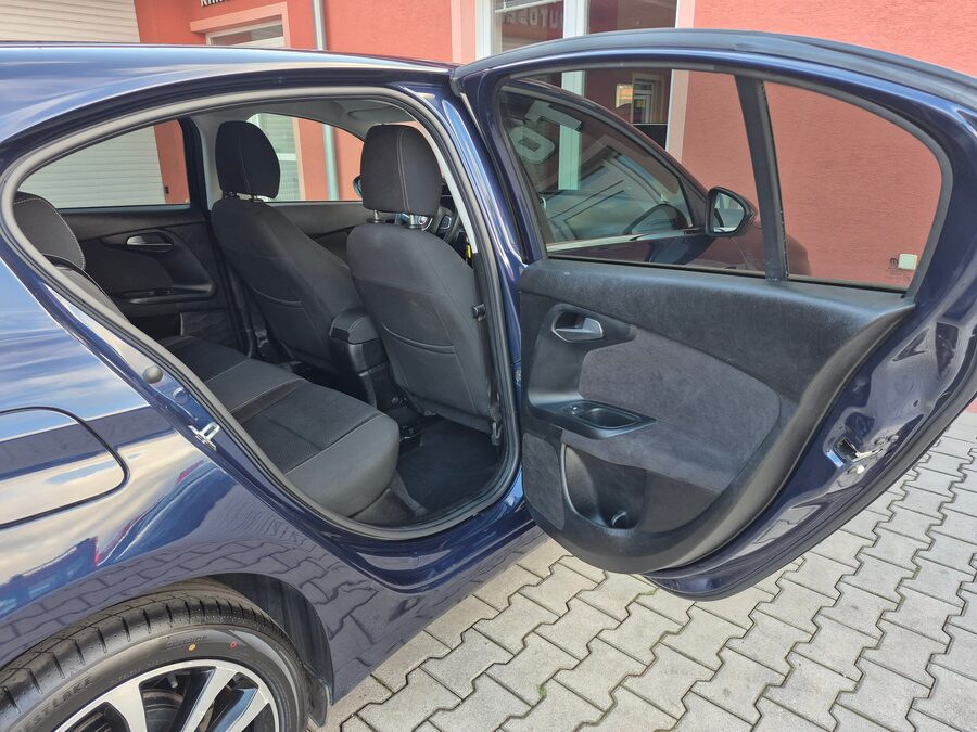 Fiat Tipo 1.4 70kw Lounge – fotografie 18 z 26