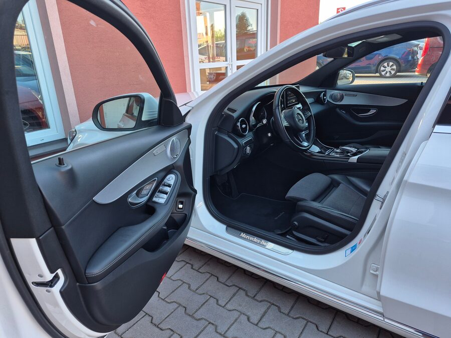 Mercedes-Benz Třídy C C 250 d 150kw Avantgarde W205 9G-TRONIC – fotografie 13 z 25