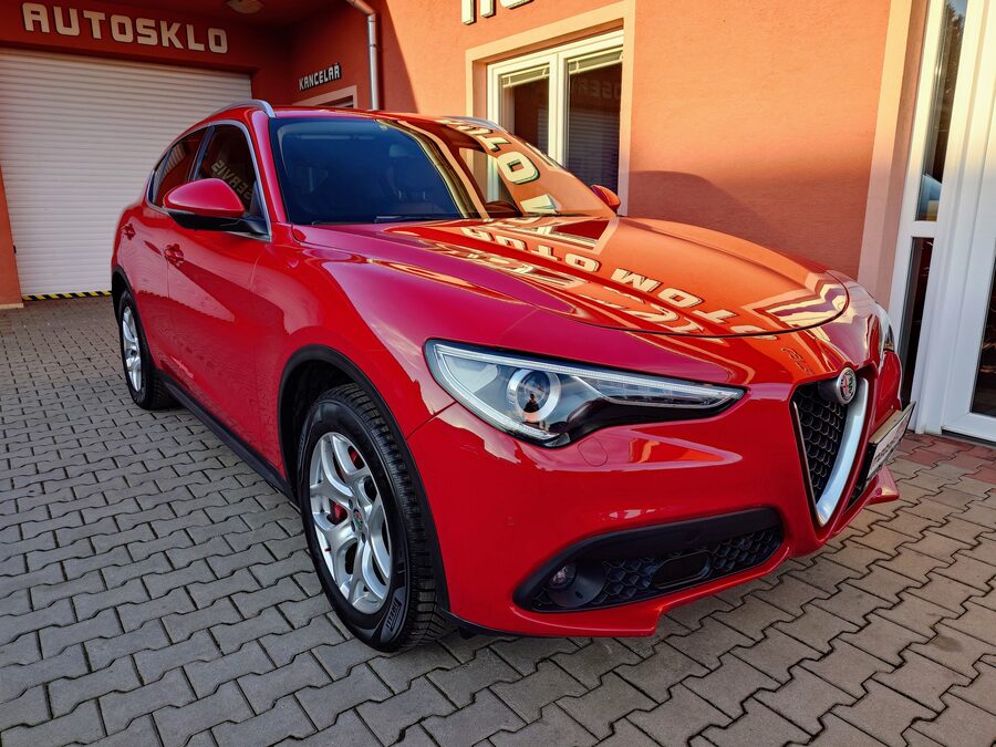 Alfa Romeo Stelvio 2.2 JTDM Q4 Business 140 kW – fotografie 4 z 26