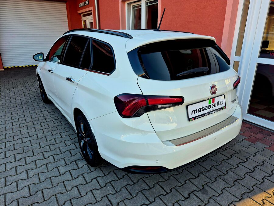 Fiat Tipo 1.4 T-JET 88kw Lounge – fotografie 3 z 27