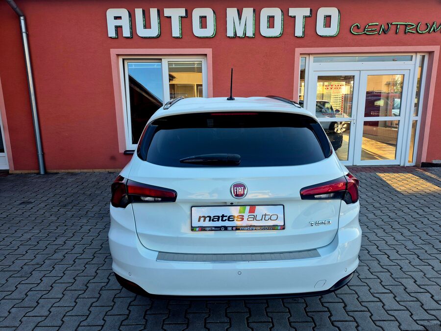 Fiat Tipo 1.4 T-JET 88kw Lounge – fotografie 9 z 27