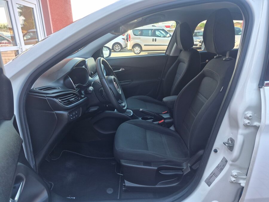 Fiat Tipo 1.4 T-JET 88kw Lounge – fotografie 11 z 27