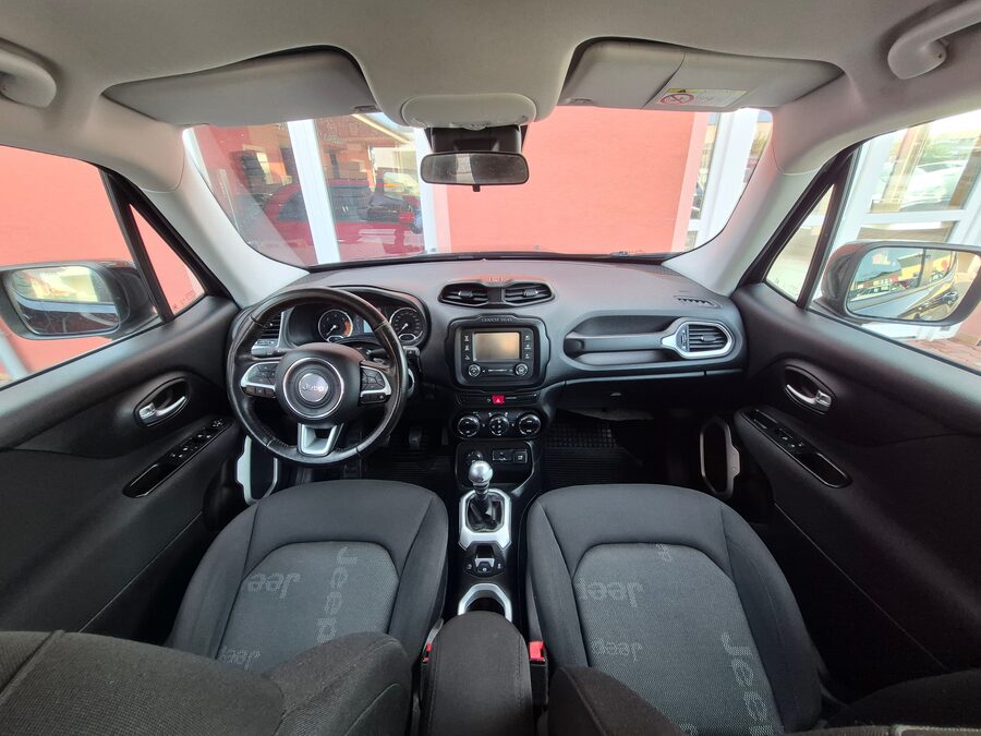 Jeep Renegade 2.0 M-Jet 88kw Longitude 4WD – fotografie 21 z 27