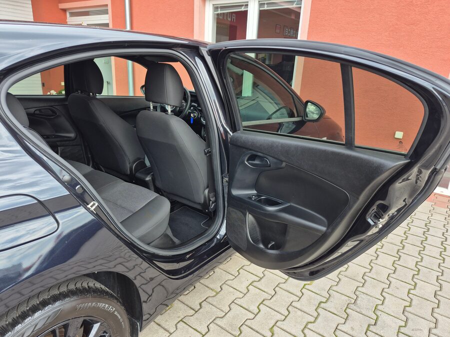 Fiat Tipo 1.4 70kw Street – fotografie 17 z 26