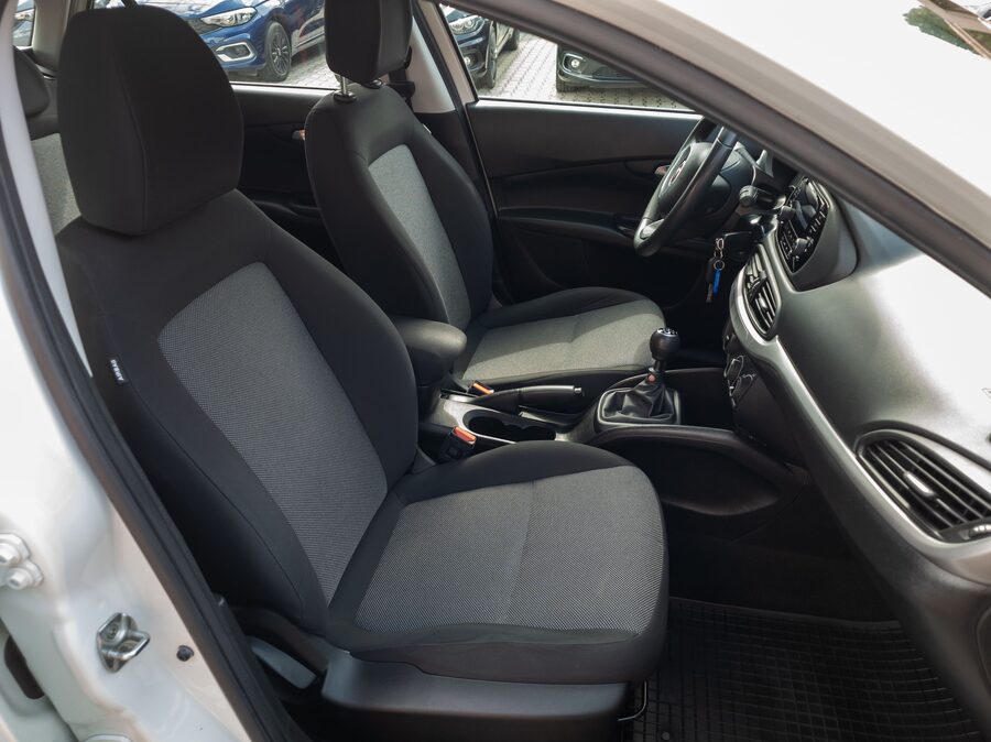 Fiat Tipo 1.4 Easy 70 kW – fotografie 13 z 26