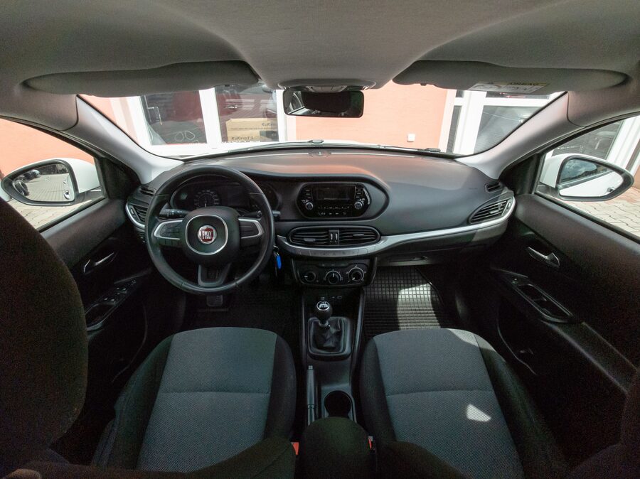 Fiat Tipo 1.4 Easy 70 kW – fotografie 19 z 26