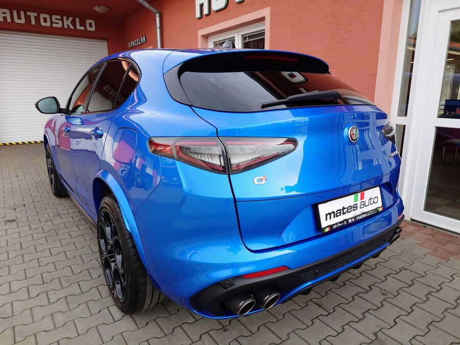 Alfa Romeo Stelvio 2.9 Bi-Turbo Quadrifoglio 382 kW – fotografie 3 z 33