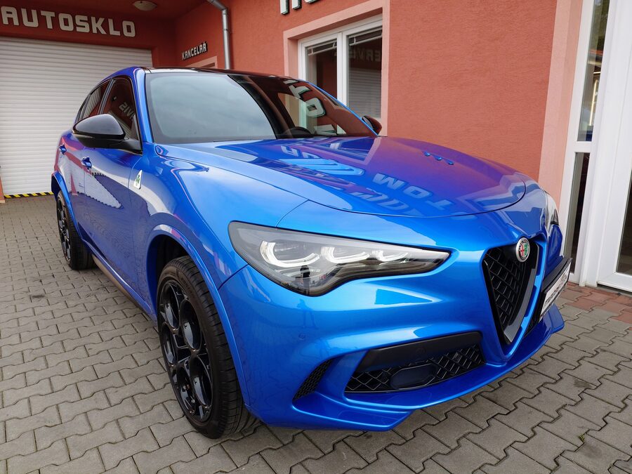 Alfa Romeo Stelvio 2.9 Bi-Turbo Quadrifoglio 382 kW – fotografie 4 z 33