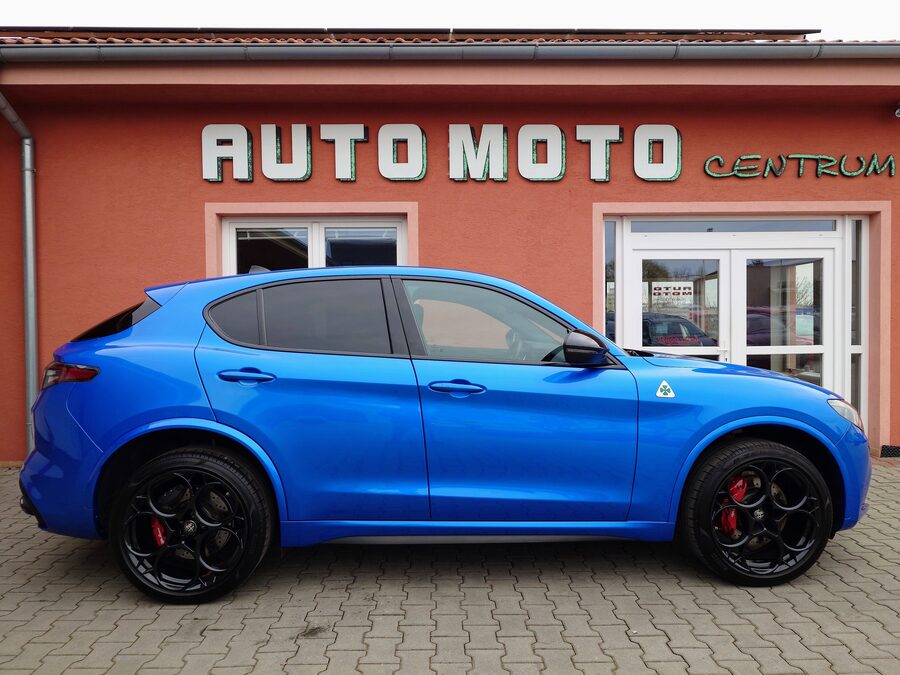 Alfa Romeo Stelvio 2.9 Bi-Turbo Quadrifoglio 382 kW – fotografie 5 z 33