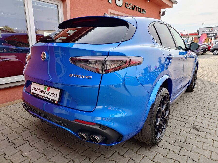 Alfa Romeo Stelvio 2.9 Bi-Turbo Quadrifoglio 382 kW – fotografie 6 z 33