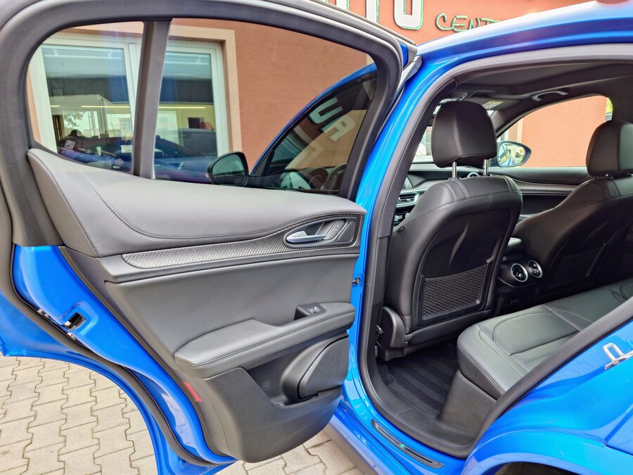 Alfa Romeo Stelvio 2.9 Bi-Turbo Quadrifoglio 382 kW – fotografie 16 z 33