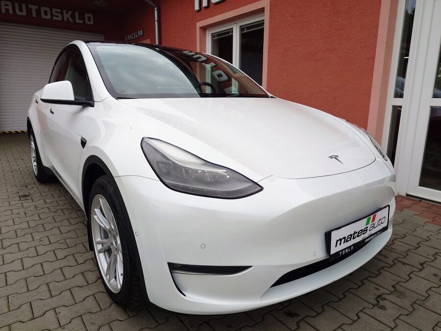 Tesla Model Y Long Range Dual Motor 378 kW – fotografie 5 z 26