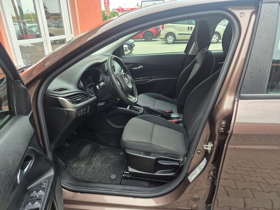 Fiat Tipo 1.4 70kw EASY – fotografie 11 z 27
