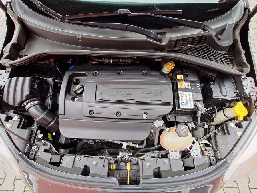 Fiat 500X 1.4 MultiAir 103 kW 4x2 – fotografie 10 z 24