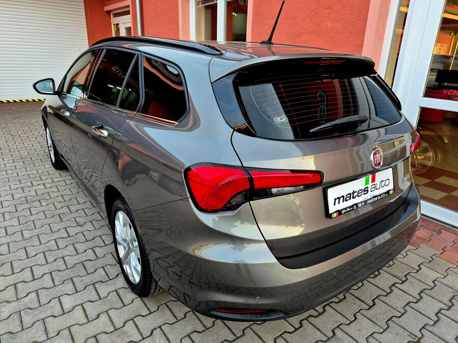 Fiat Tipo 1.4 Turbo Lounge 88 kW – fotografie 3 z 26